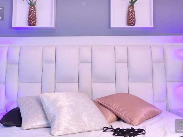 VanesaGuzman live cam on BongaCams