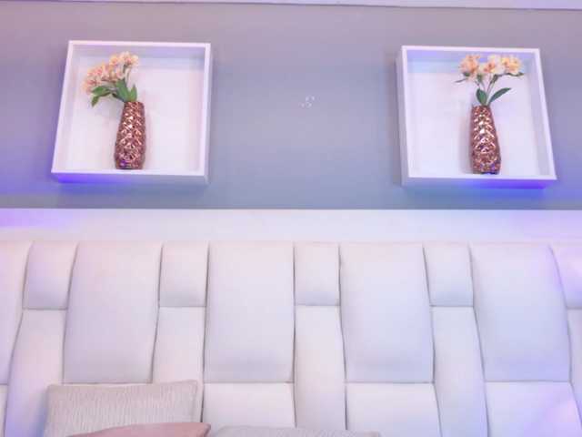 VanesaGuzman live cam on BongaCams