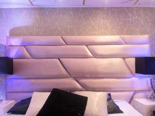 VanesaGuzman live cam on BongaCams