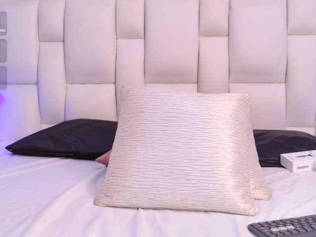VanesaGuzman live cam on BongaCams