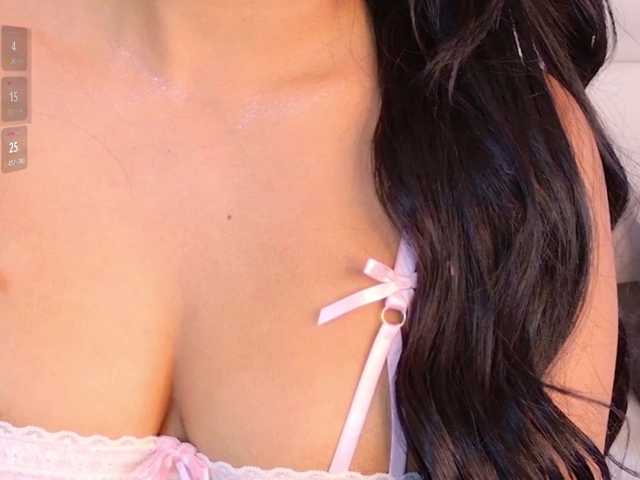 VanesaGuzman live cam on BongaCams