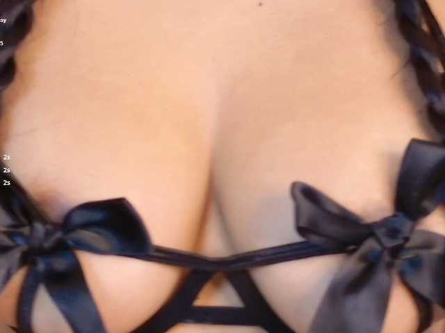 VanesaGuzman live cam on BongaCams