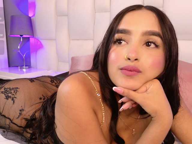 VanesaGuzman live cam on BongaCams