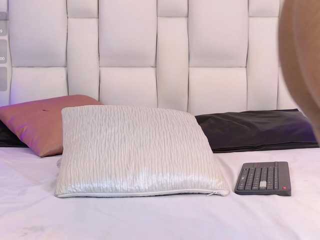 VanesaGuzman live cam on BongaCams