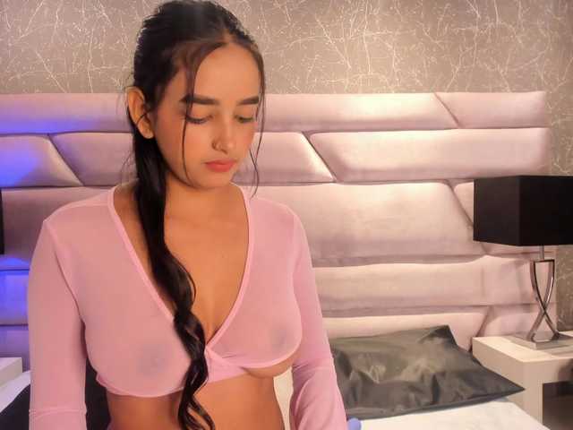VanesaGuzman live cam on BongaCams