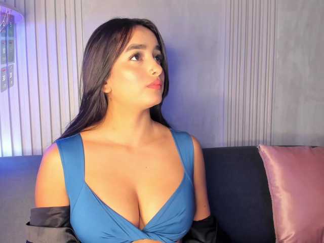 VanesaGuzman live cam on BongaCams