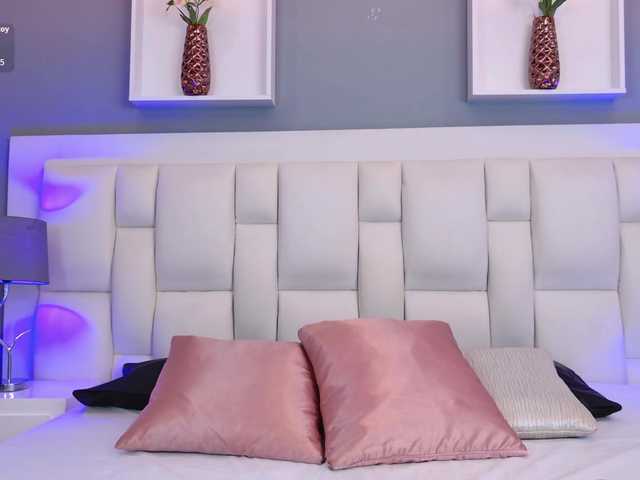 VanesaGuzman live cam on BongaCams