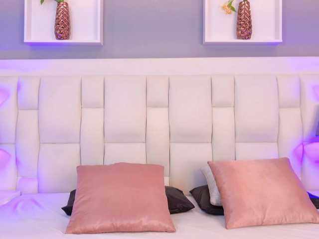 VanesaGuzman live cam on BongaCams