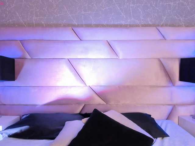 VanesaGuzman live cam on BongaCams