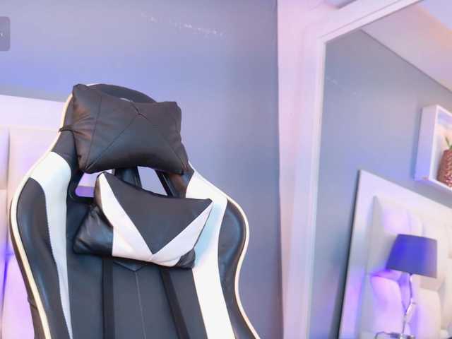 VanesaGuzman live cam on BongaCams