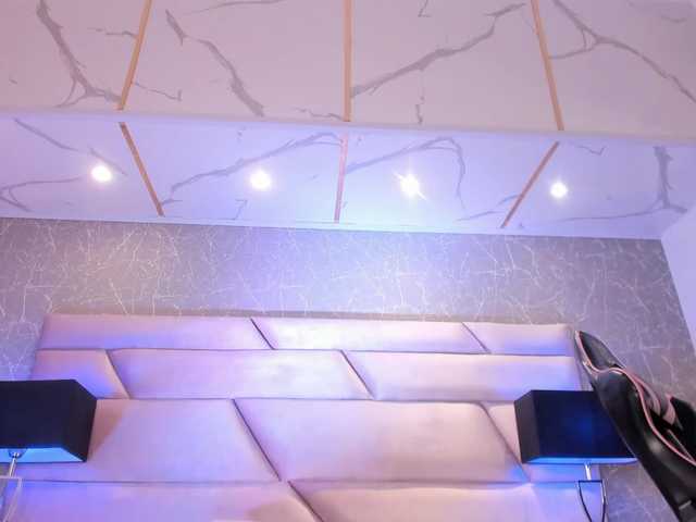 VanesaGuzman live cam on BongaCams