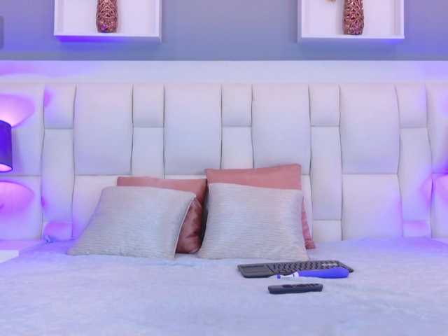 VanesaGuzman live cam on BongaCams