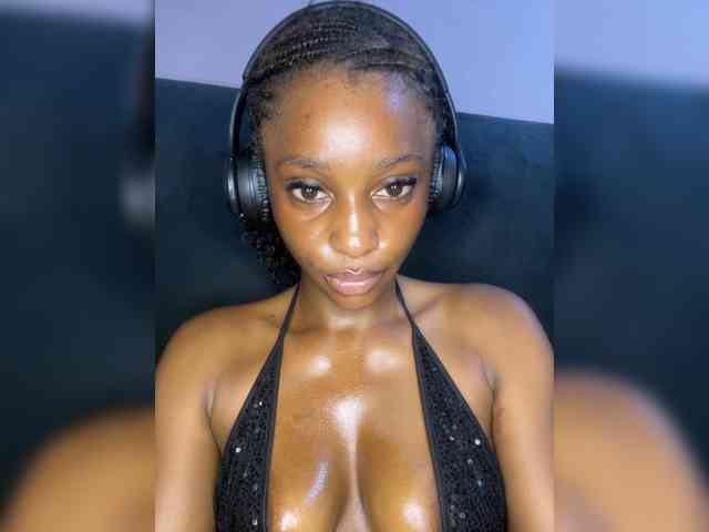 Naughtygirl24 webcam