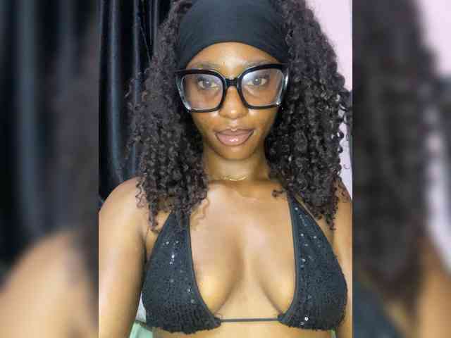 Naughtygirl24 webcam