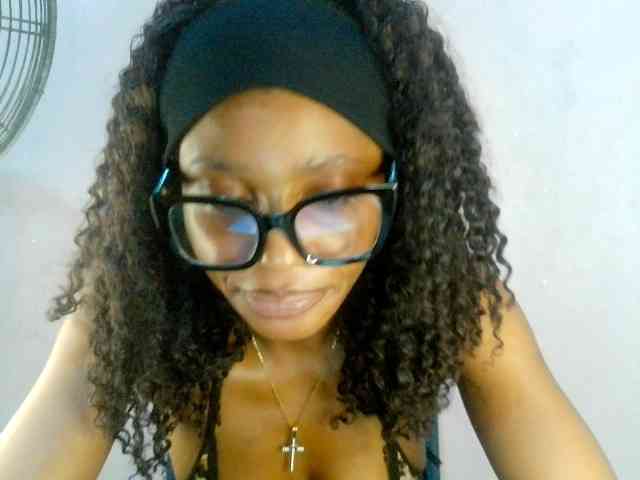 Naughtygirl24 webcam