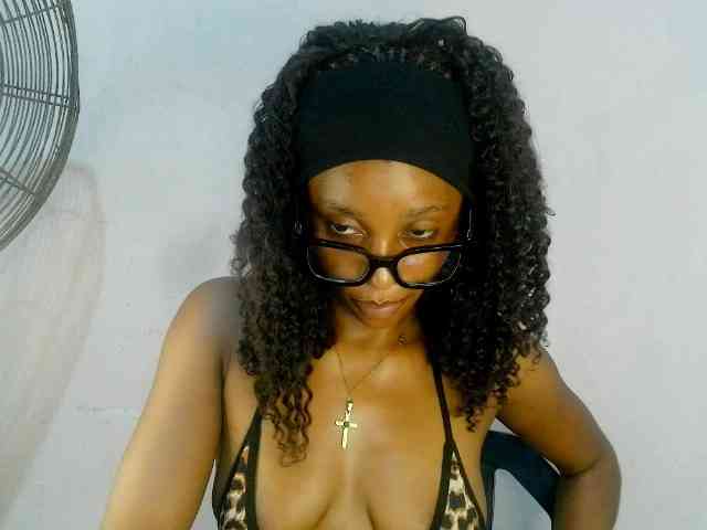 Naughtygirl24 webcam