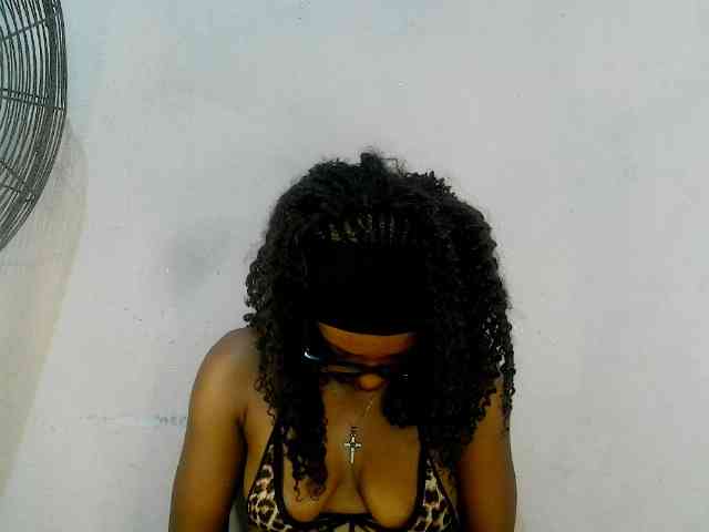 Naughtygirl24 webcam