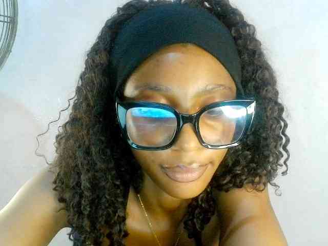 Naughtygirl24 webcam