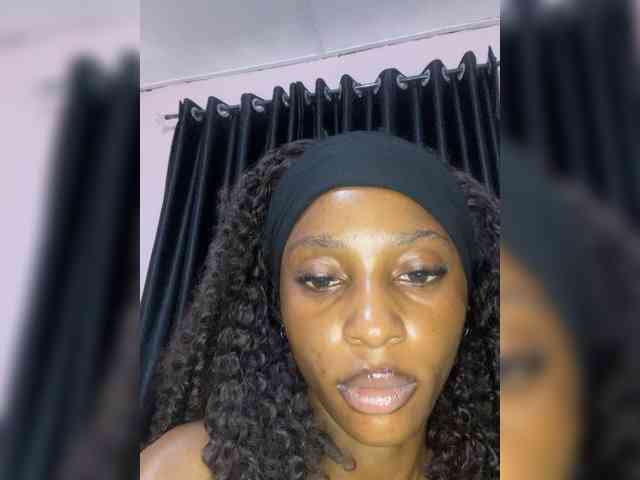 Naughtygirl24 webcam