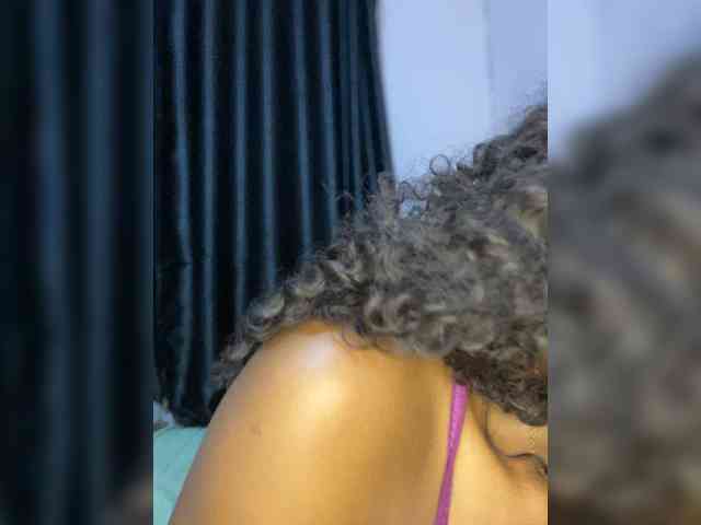 Naughtygirl24 webcam