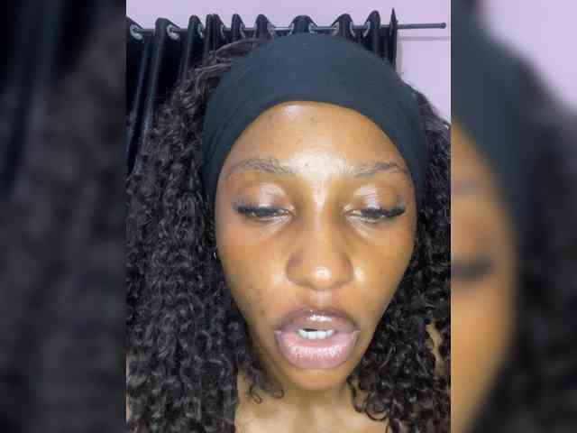 Naughtygirl24 webcam