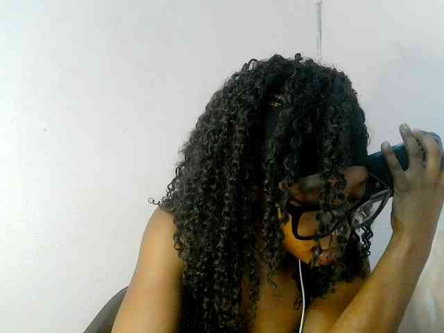 Naughtygirl24 webcam