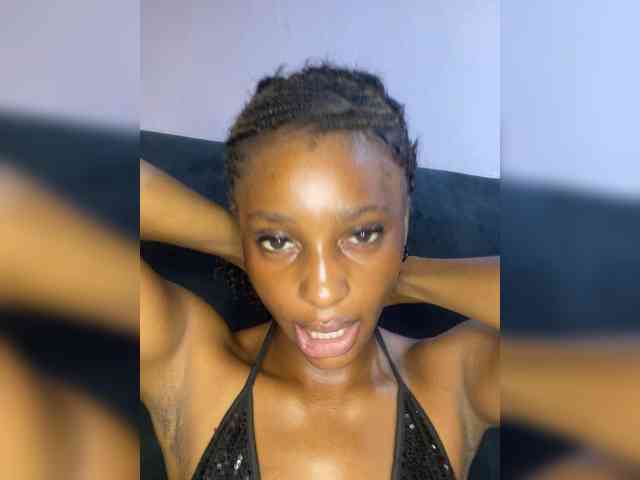 Naughtygirl24 webcam