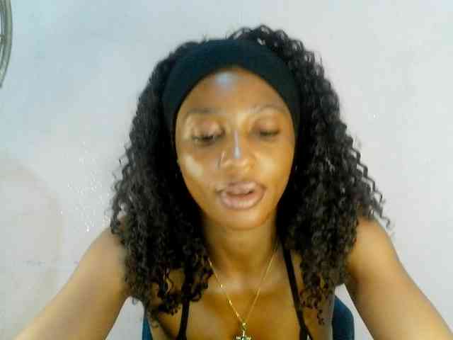 Naughtygirl24 webcam