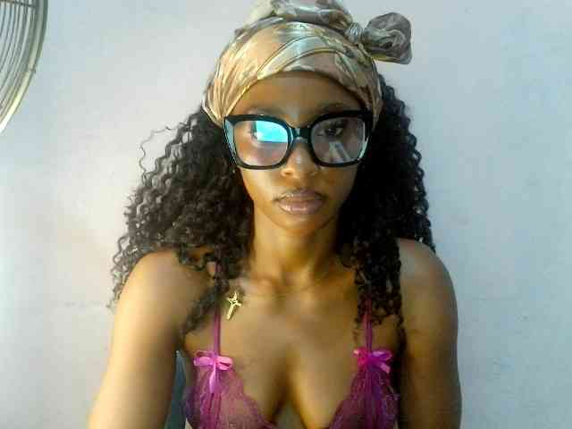 Naughtygirl24 webcam