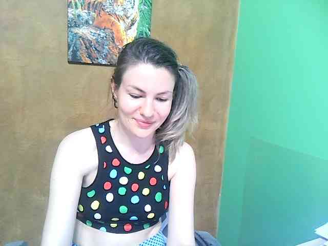 MargarettAdams webcam