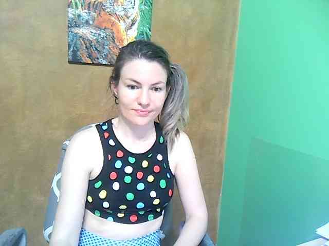 MargarettAdams webcam