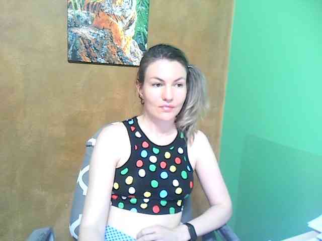 MargarettAdams webcam