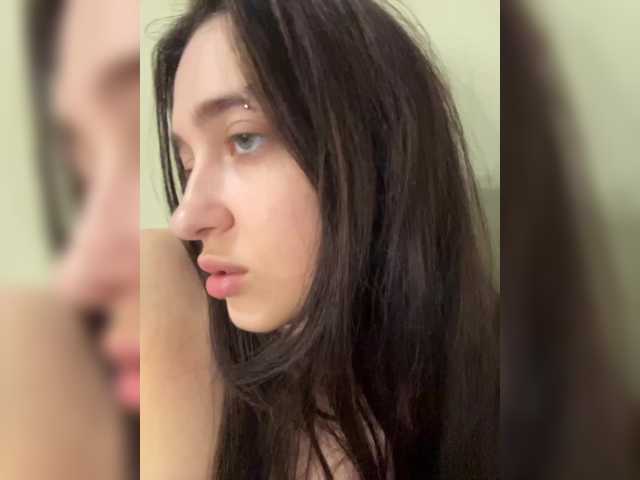 Adelik-a live cam on BongaCams