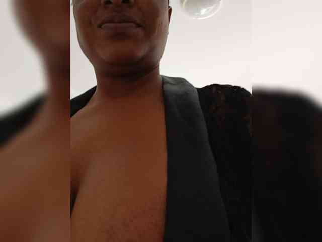 Sweetbx24 webcam