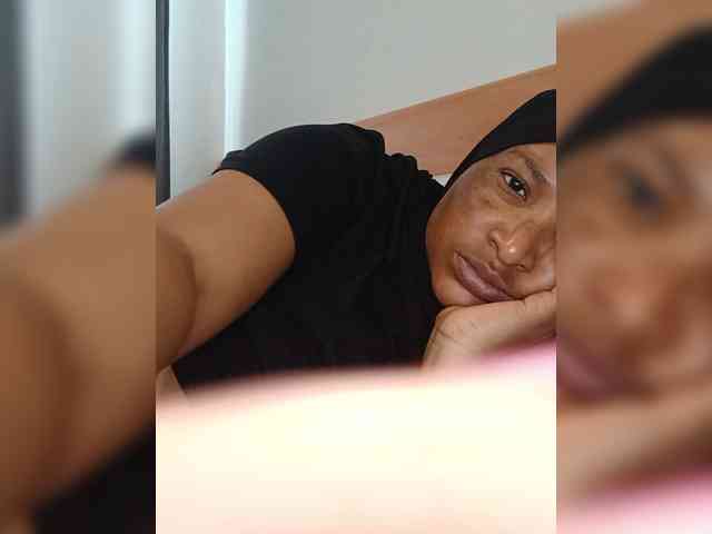 Sweetbx24 webcam