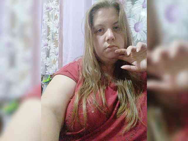 Siska-piska12345's cam show statistics and live stream