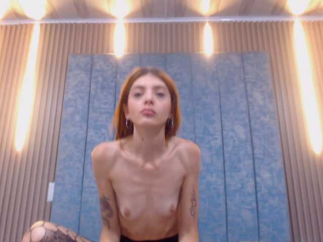 GroupBarbyJones live cam on BongaCams