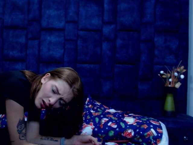 GroupBarbyJones live cam on BongaCams