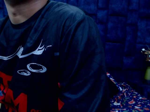 le modèle GroupBarbyJones est en webcam porno dans un show sur le site bongacams, il possède les tags suivants: Latino/Hispanic,Brunette,Shaved