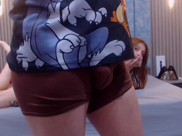 GroupBarbyJones live cam preview