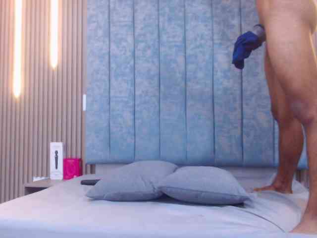 GroupBarbyJones webcam