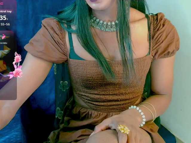 INDIANPINKY live webcam show
