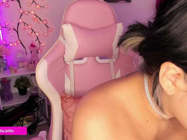 Isabellabills live cam on BongaCams