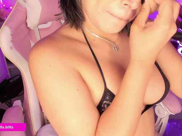 Isabellabills Live Webcam on BongaCams