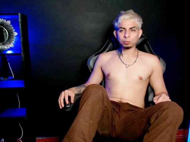 alpha-Latino