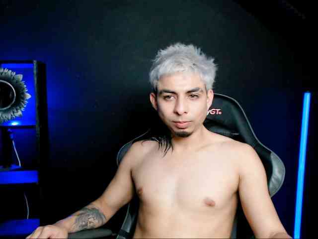alpha-Latino