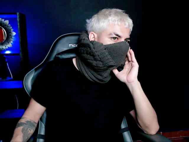 alpha-Latino