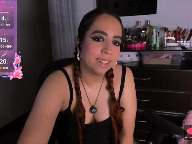 carolinasweet37 live cam on BongaCams