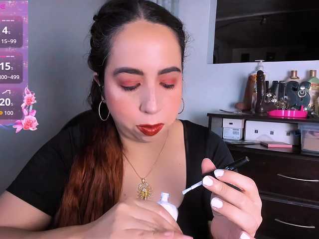 carolinasweet37 live cam on BongaCams