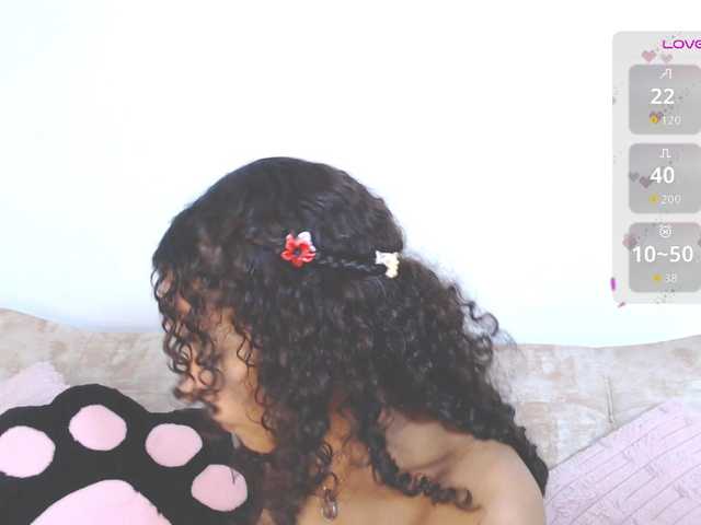 CoreyLux — live female cam